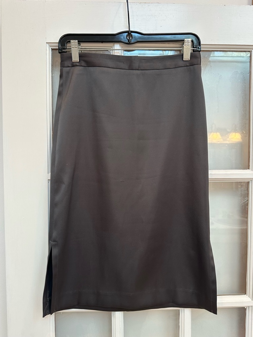 Vintage BCBGMAXAZRIA Y2K 90’s Sleek Taupe Brown Pencil Skirt Side Slits Size 4